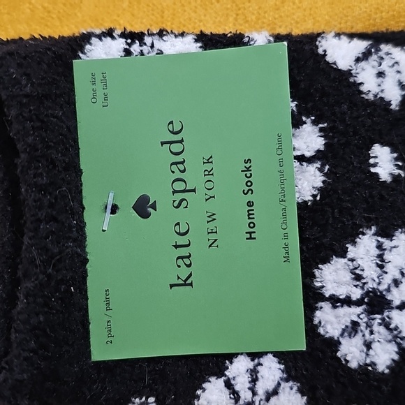 Kate Spade ♠️ Fuzzy Socks - 2 Pair - Picture 4 of 5